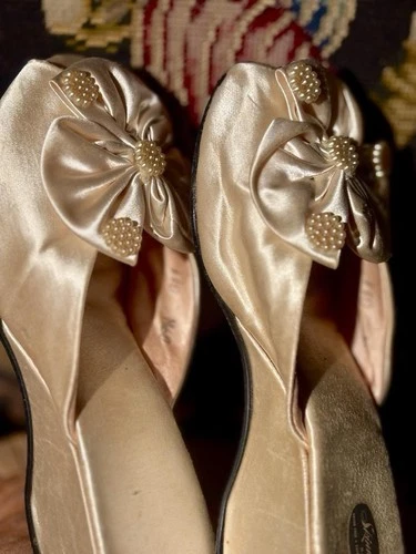 1940s/50s Ivory Satin Pearl Peep-Toe Bridal Boudoir Slippers, Size 5-5.5 Narrow